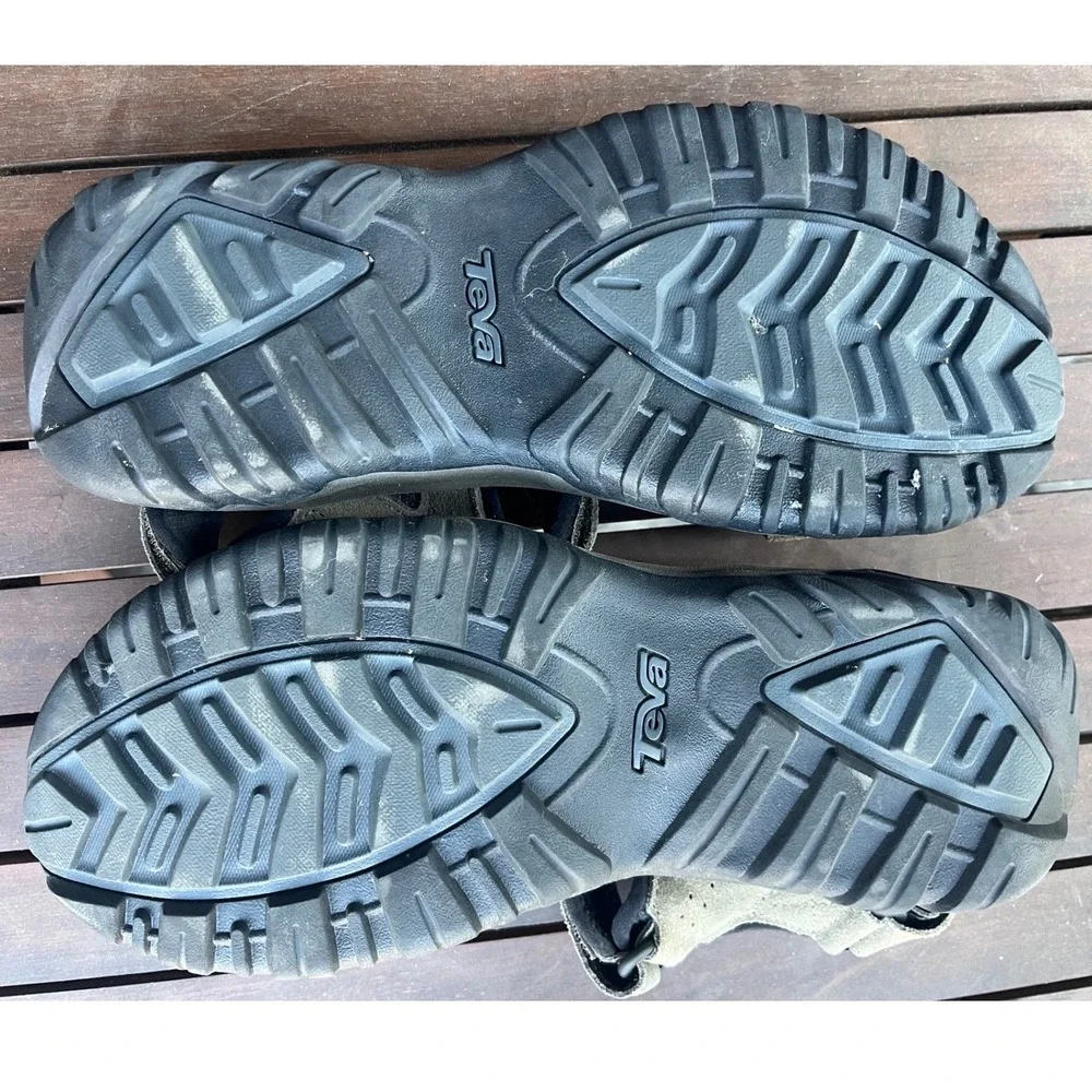 Teva Tanza Sport Sandals Mens 10 Grey Green Suede Hiking Water Shoes 1019192
